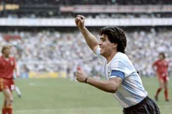 Diego Armando Maradona - Страница 3 61be5b162673181
